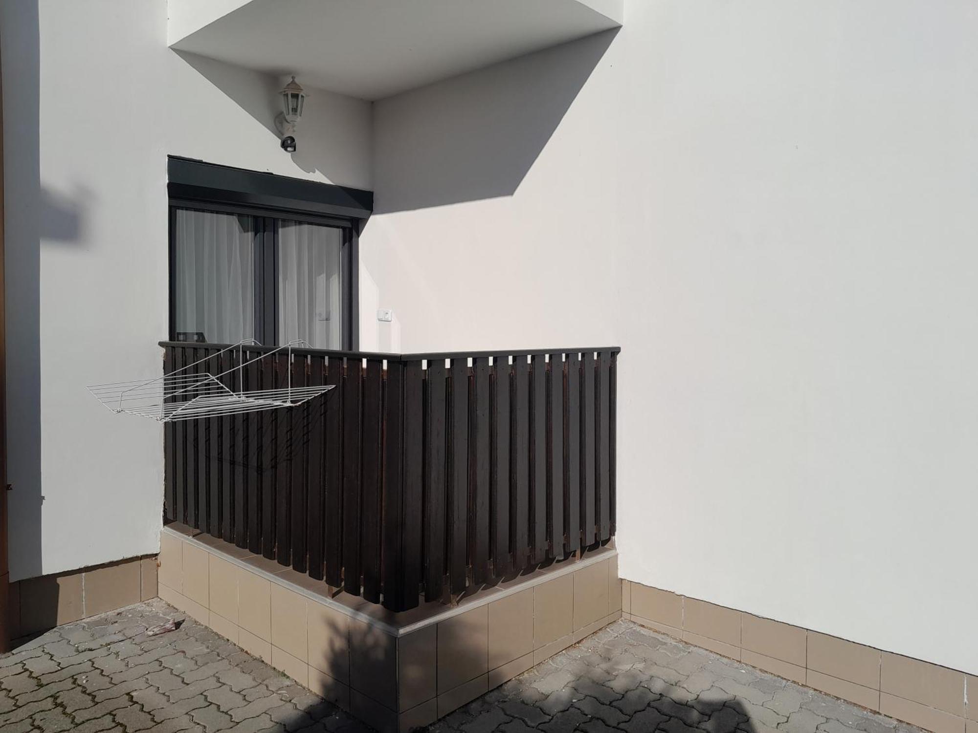 Nyirfa Apartmanhaz 佐洛卡罗斯 外观 照片