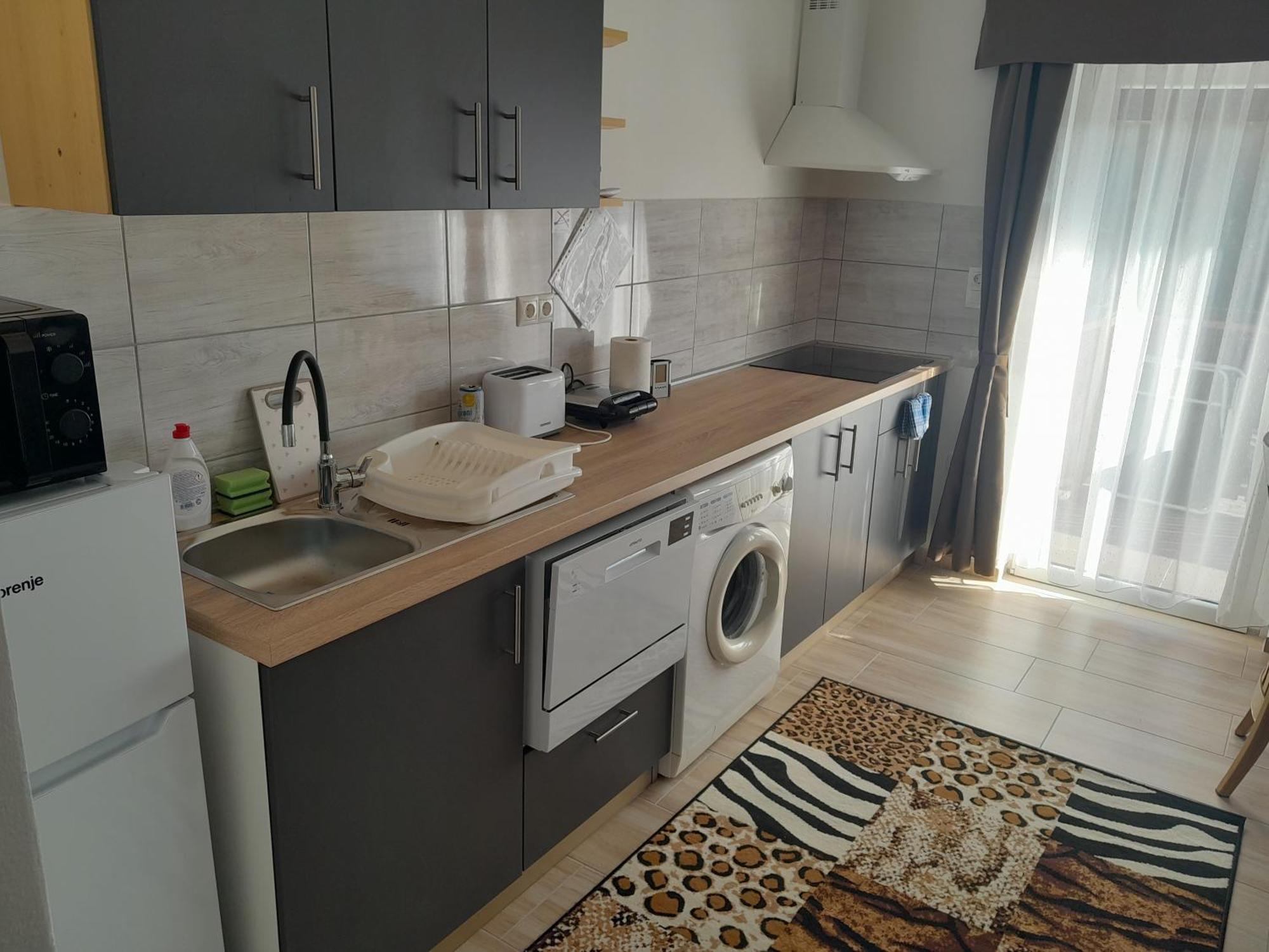 Nyirfa Apartmanhaz 佐洛卡罗斯 外观 照片